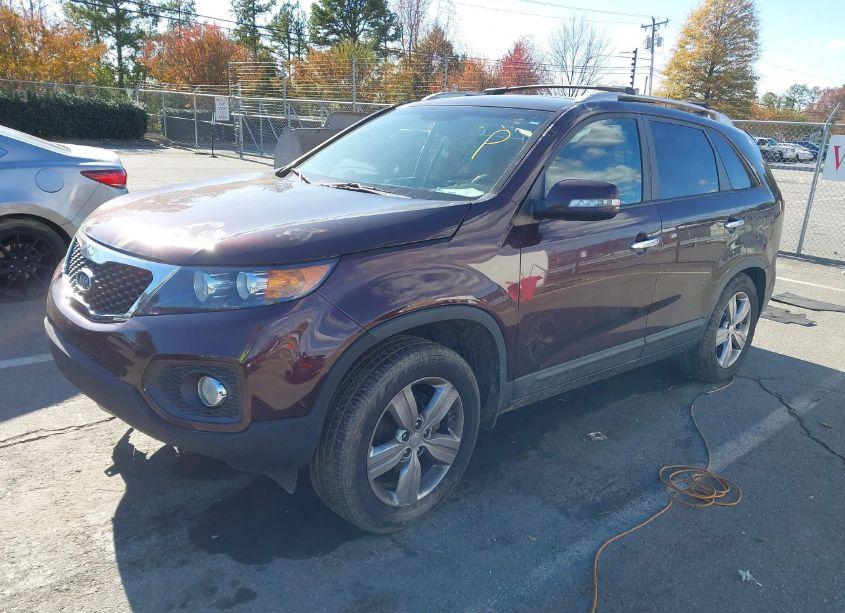 Photo 2 of 2013 Kia Sorento EX (VIN 5XYKU4A66DG337585)