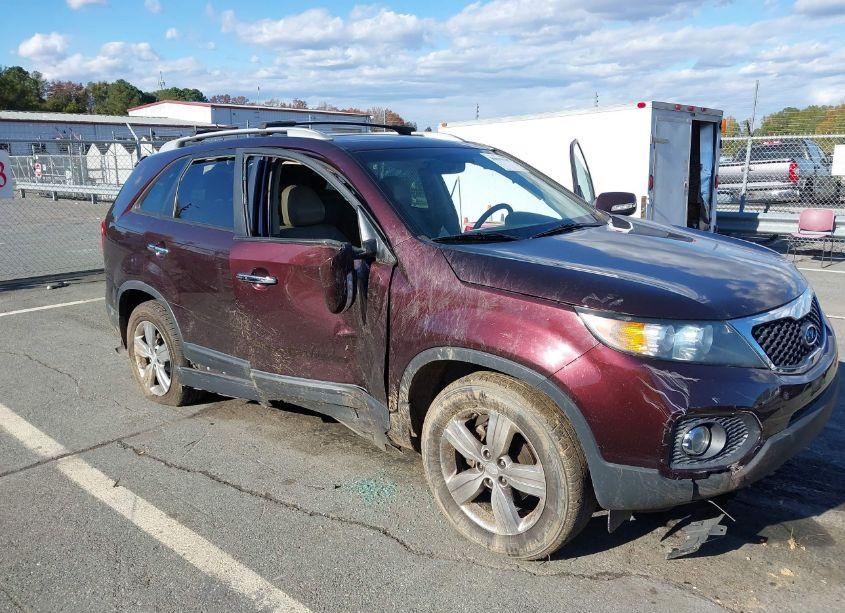 Photo 6 of 2013 Kia Sorento EX (VIN 5XYKU4A66DG337585)