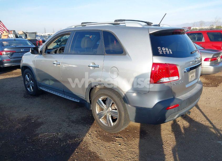 Photo 3 of 2013 Kia Sorento EX (VIN 5XYKU4A66DG346674)