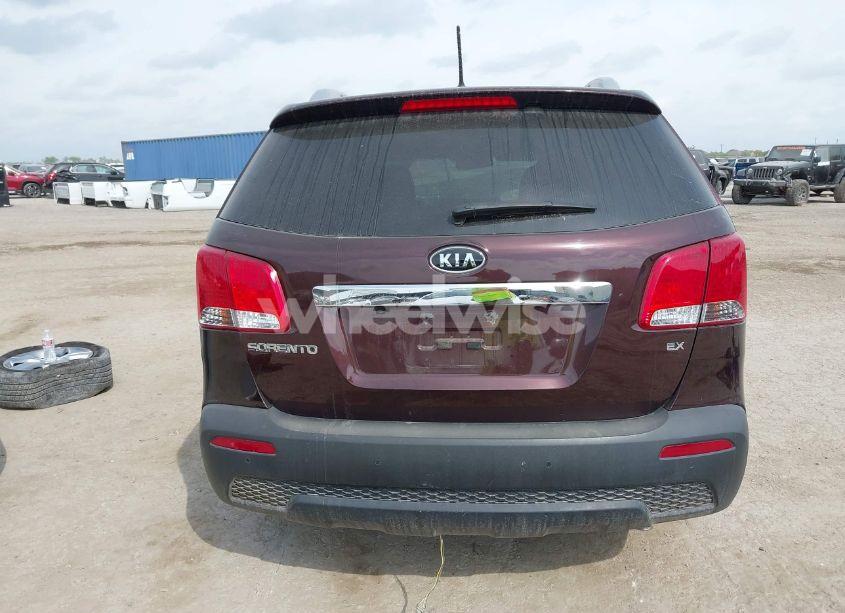 Photo 15 of 2013 Kia Sorento EX (VIN 5XYKU4A69DG401733)