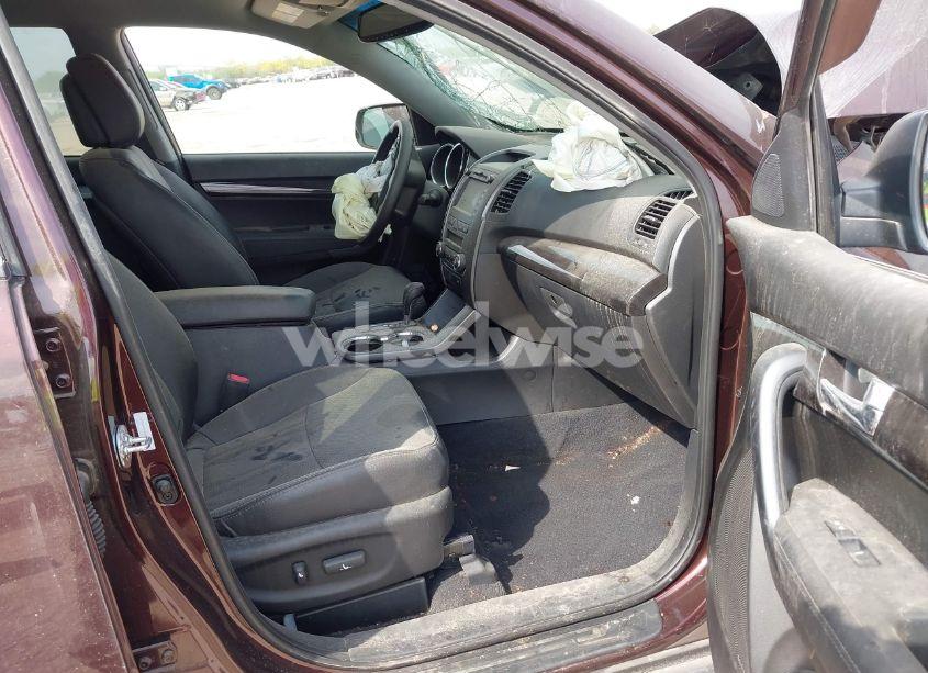 Photo 5 of 2013 Kia Sorento EX (VIN 5XYKU4A69DG401733)