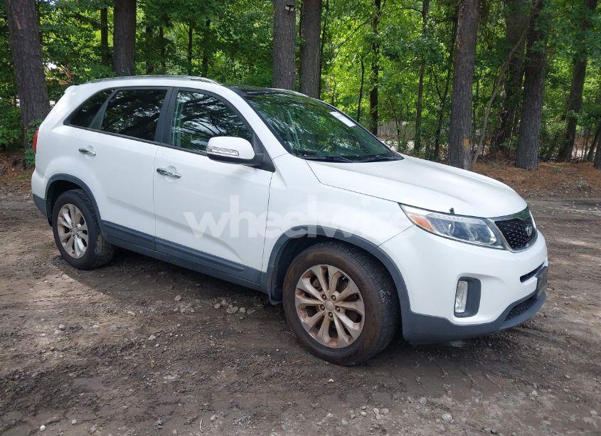 2014 Kia Sorento EX V6 (VIN 5XYKU4A70EG516330) main photo