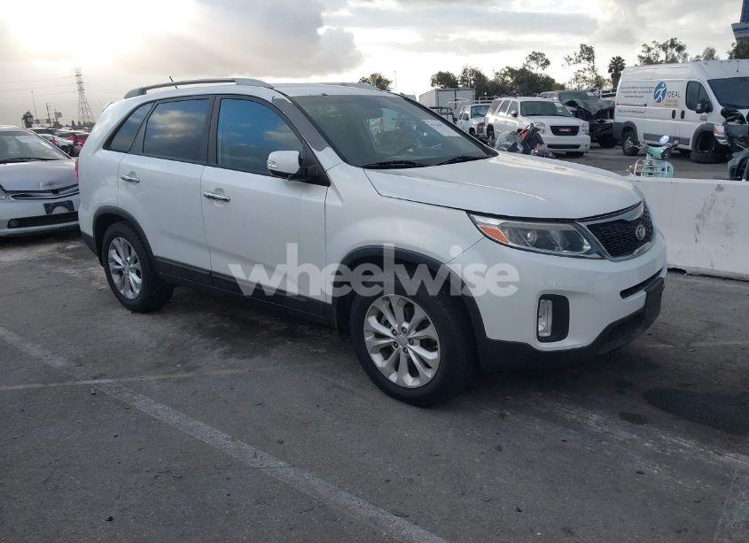 2015 Kia Sorento EX V6 (VIN 5XYKU4A70FG612752) main photo