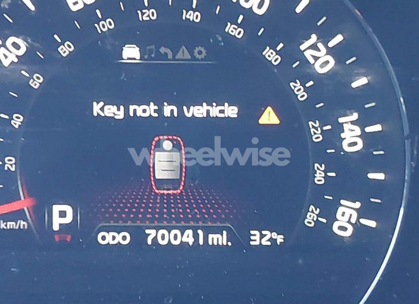 Photo 15 of 2014 Kia Sorento EX V6 (VIN 5XYKU4A71EG497819)