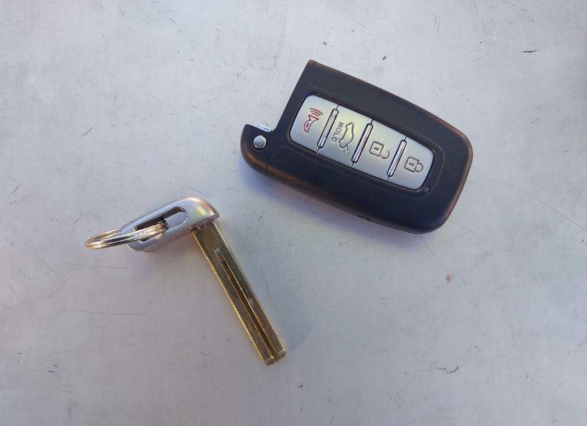 Photo 10 of 2014 Kia Sorento EX V6 (VIN 5XYKU4A71EG513713)