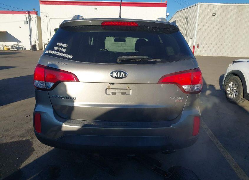 Photo 16 of 2014 Kia Sorento EX V6 (VIN 5XYKU4A71EG513713)