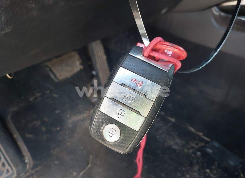 Photo 11 of 2015 Kia Sorento EX V6 (VIN 5XYKU4A71FG631875)