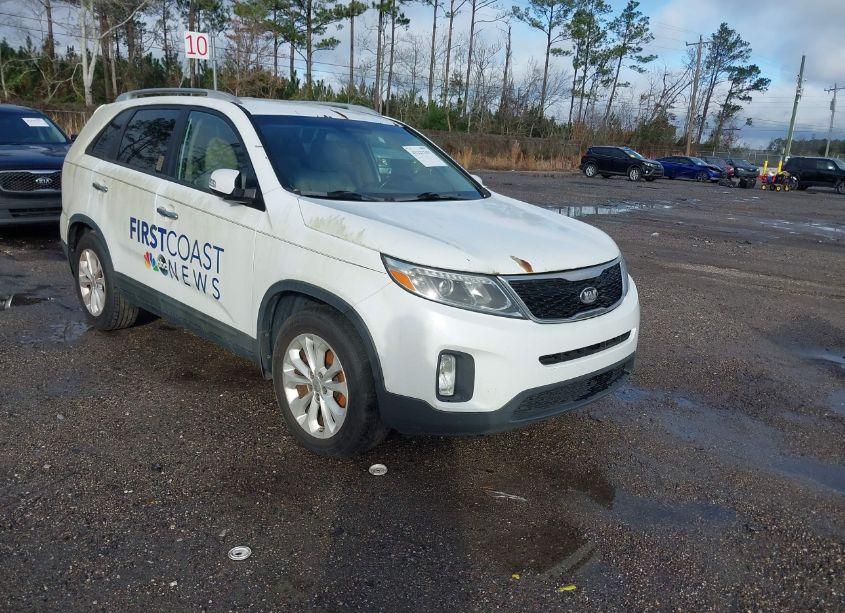 2015 Kia Sorento EX V6 (VIN 5XYKU4A72FG563635) main photo