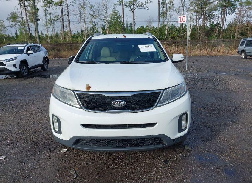 Photo 12 of 2015 Kia Sorento EX V6 (VIN 5XYKU4A72FG563635)
