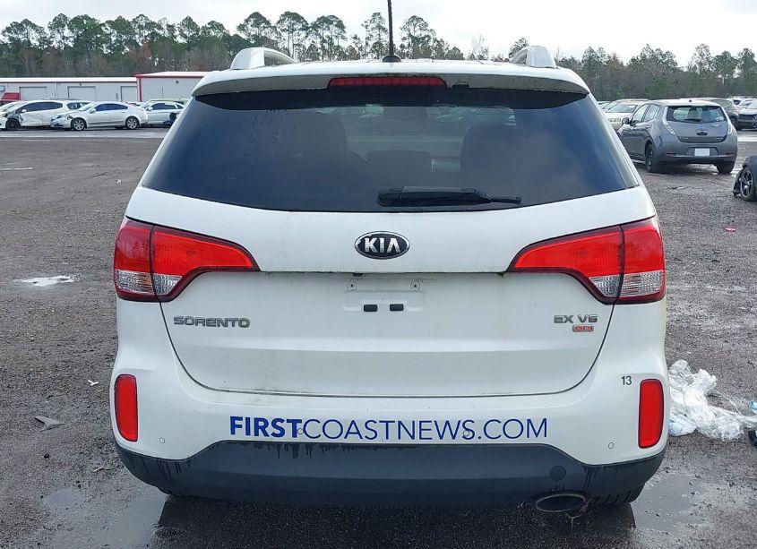 Photo 16 of 2015 Kia Sorento EX V6 (VIN 5XYKU4A72FG563635)