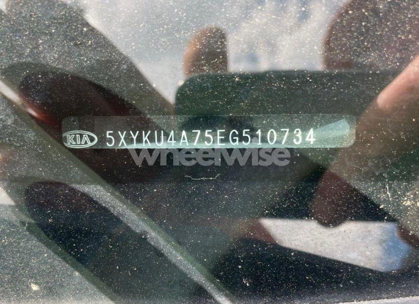 Photo 8 of 2014 Kia Sorento EX V6 (VIN 5XYKU4A75EG510734)