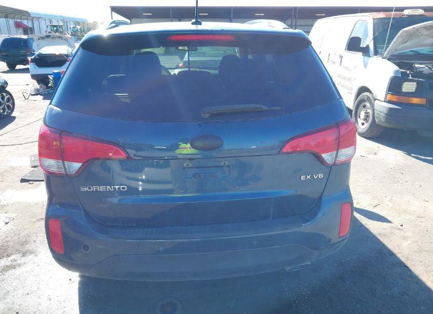 Photo 16 of 2015 Kia Sorento EX V6 (VIN 5XYKU4A75FG587492)