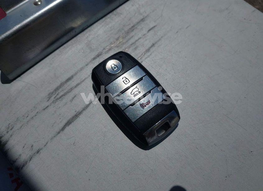 Photo 11 of 2015 Kia Sorento EX V6 (VIN 5XYKU4A77FG648311)