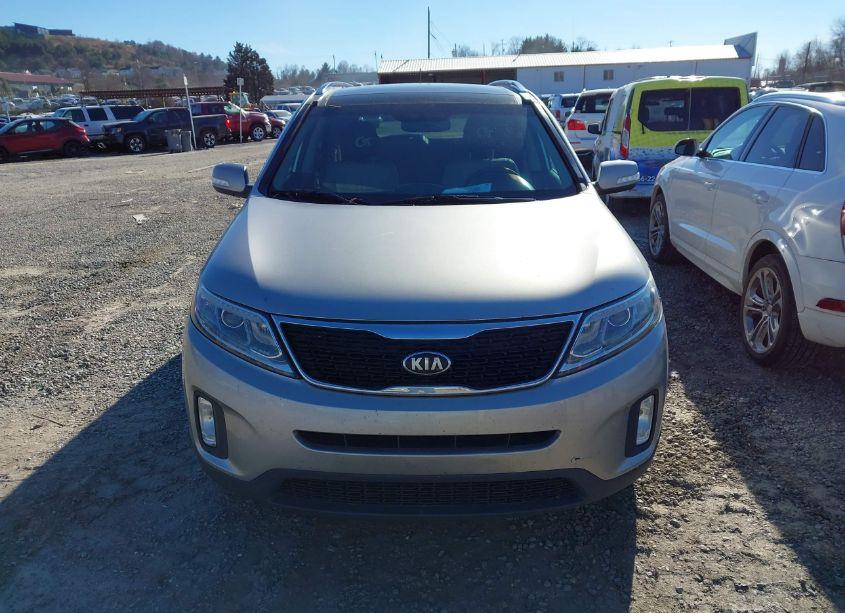 Photo 12 of 2014 Kia Sorento EX V6 (VIN 5XYKU4A78EG512588)