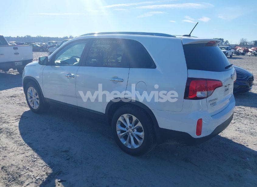 Photo 3 of 2014 Kia Sorento EX V6 (VIN 5XYKU4A7XEG429616)