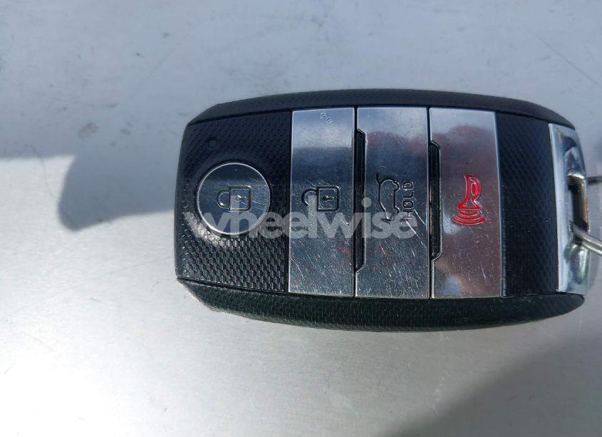 Photo 11 of 2014 Kia Sorento EX V6 (VIN 5XYKU4A7XEG480338)