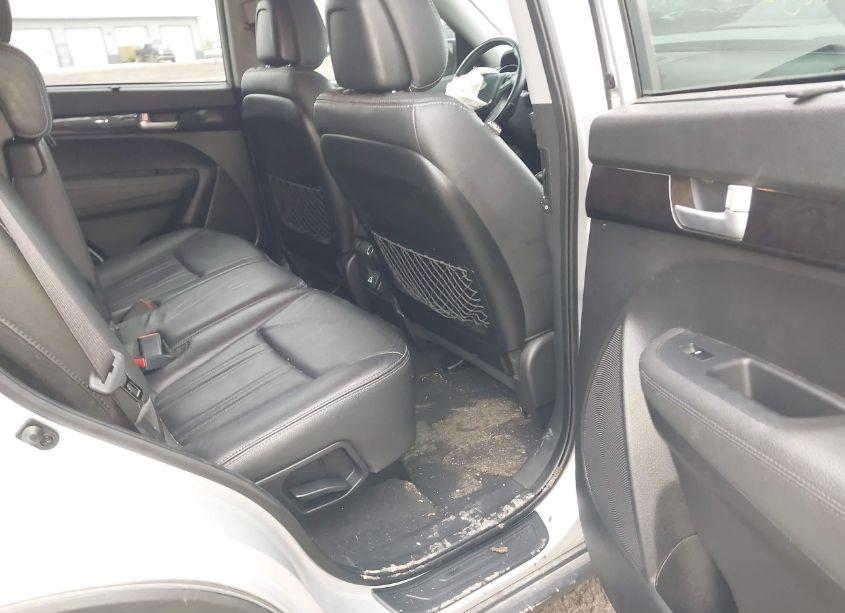 Photo 8 of 2015 Kia Sorento EX V6 (VIN 5XYKU4A7XFG588668)