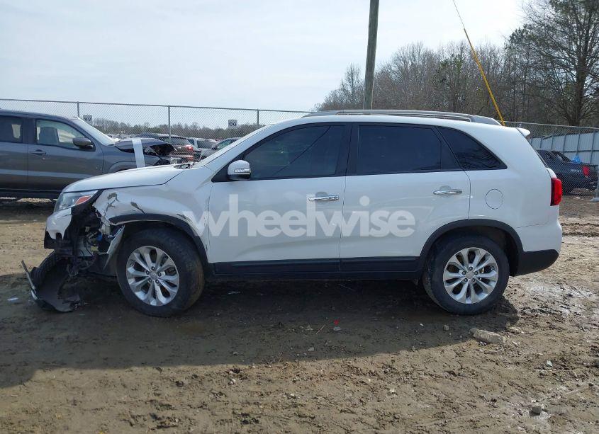 Photo 14 of 2015 Kia Sorento EX V6 (VIN 5XYKU4A7XFG638114)