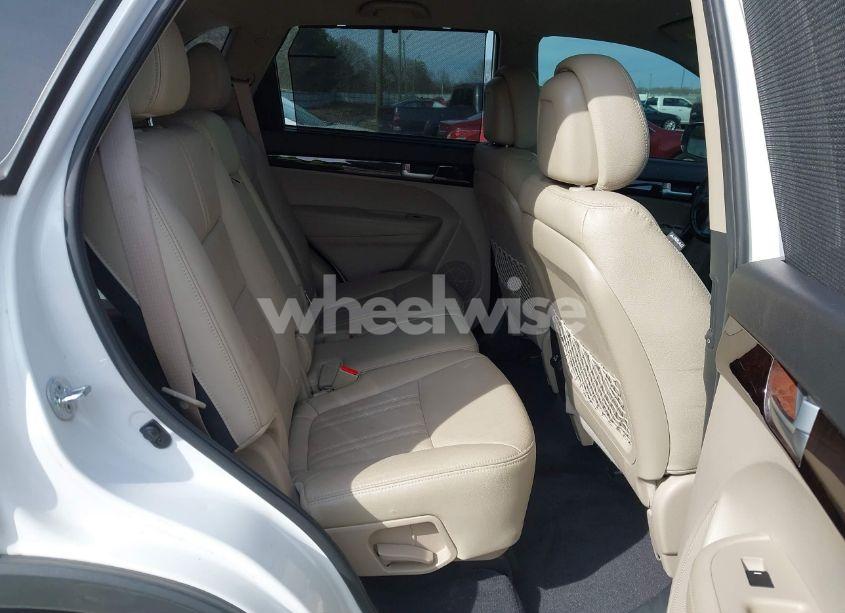 Photo 8 of 2015 Kia Sorento EX V6 (VIN 5XYKU4A7XFG638114)