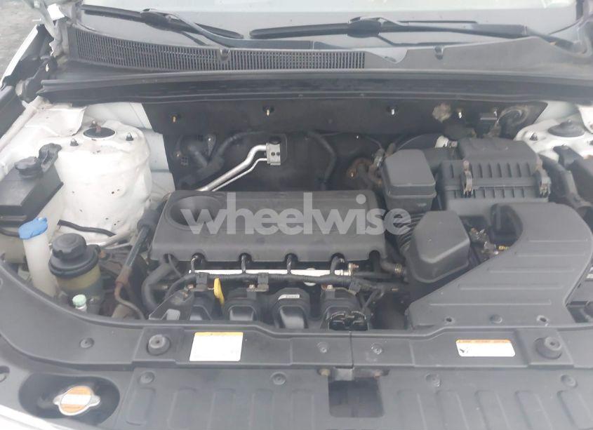 Photo 10 of 2011 Kia Sorento EX (VIN 5XYKUCA13BG089114)