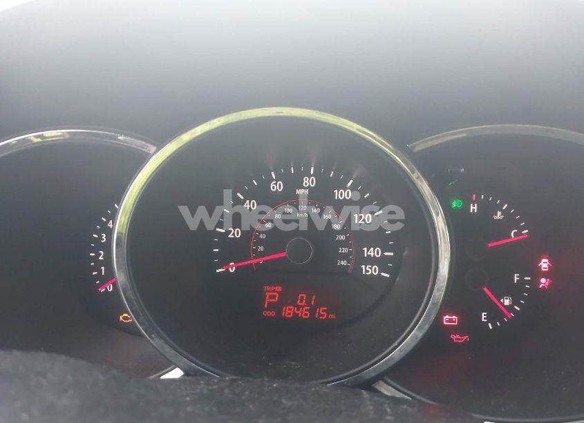 Photo 7 of 2011 Kia Sorento EX (VIN 5XYKUCA13BG089114)