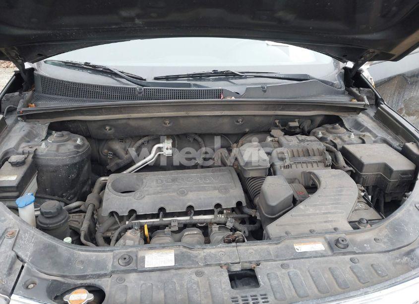 Photo 10 of 2011 Kia Sorento EX (VIN 5XYKUCA15BG026290)