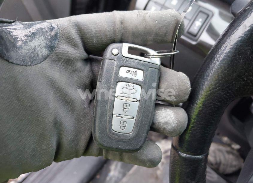 Photo 11 of 2011 Kia Sorento EX (VIN 5XYKUCA15BG026290)