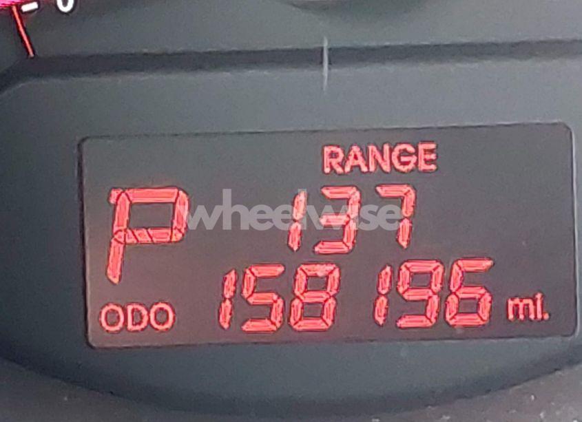 Photo 7 of 2011 Kia Sorento EX (VIN 5XYKUCA15BG026290)