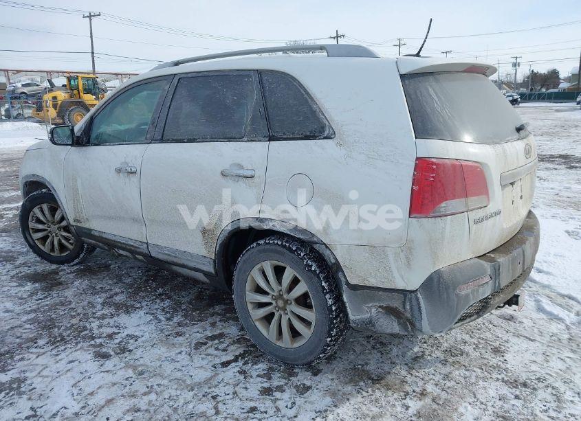 Photo 3 of 2011 Kia Sorento EX (VIN 5XYKUCA17BG006140)