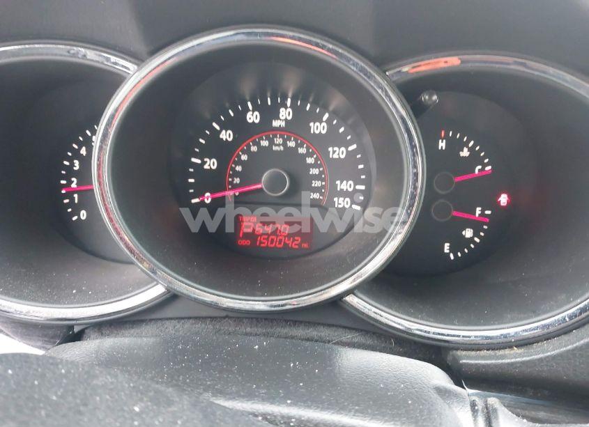 Photo 7 of 2011 Kia Sorento EX (VIN 5XYKUCA17BG114063)