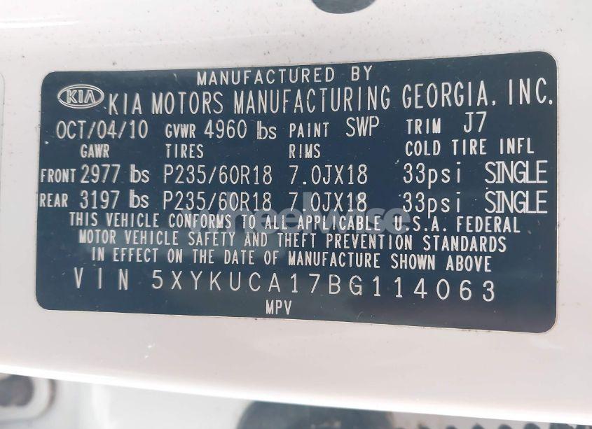 Photo 9 of 2011 Kia Sorento EX (VIN 5XYKUCA17BG114063)
