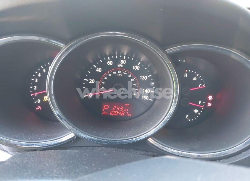 Photo 7 of 2011 Kia Sorento EX (VIN 5XYKUCA18BG033461)