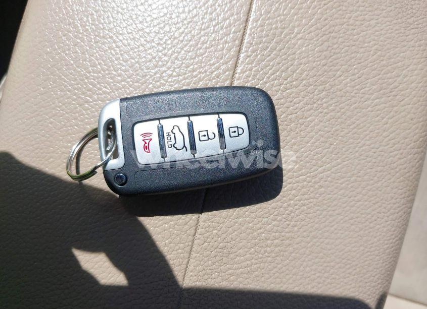 Photo 11 of 2011 Kia Sorento EX (VIN 5XYKUCA18BG167497)