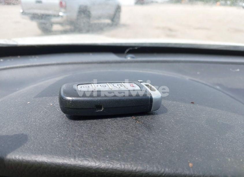 Photo 11 of 2011 Kia Sorento EX (VIN 5XYKUCA1XBG148496)