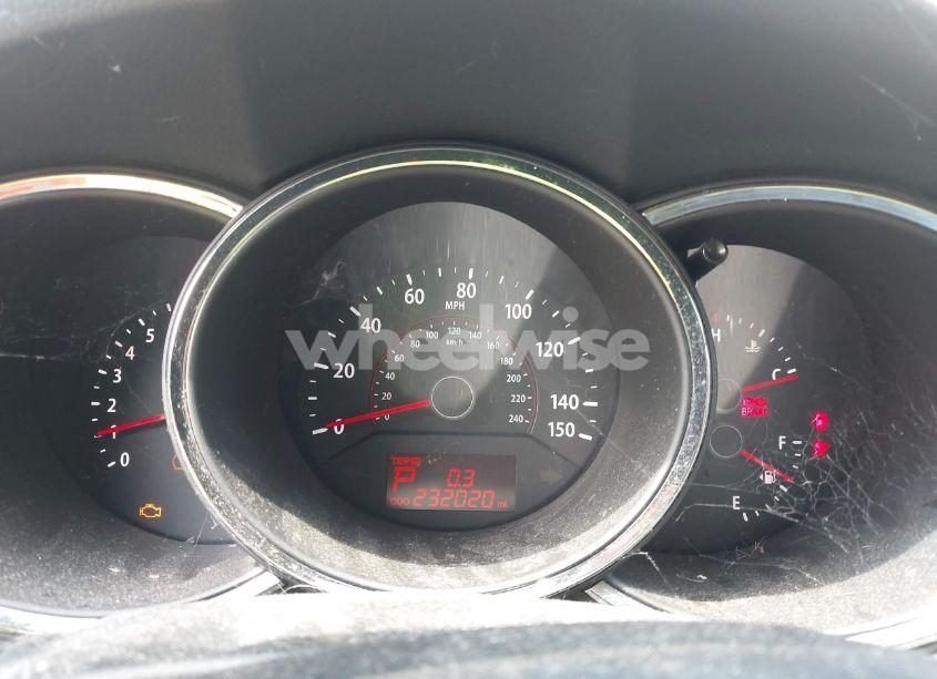 Photo 7 of 2011 Kia Sorento EX (VIN 5XYKUCA1XBG148496)