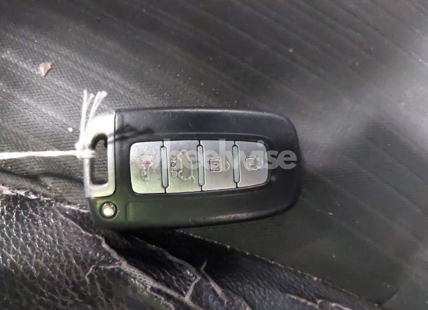 Photo 11 of 2011 Kia Sorento EX (VIN 5XYKUCA1XBG150443)