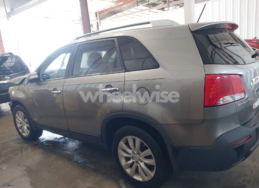 Photo 15 of 2011 Kia Sorento EX (VIN 5XYKUCA1XBG150443)