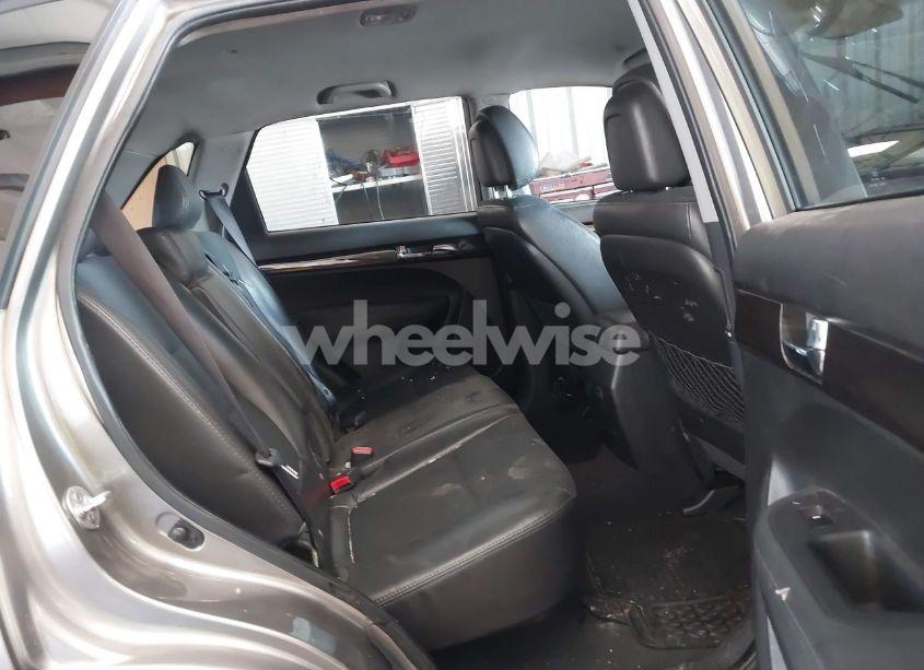 Photo 8 of 2011 Kia Sorento EX (VIN 5XYKUCA1XBG150443)