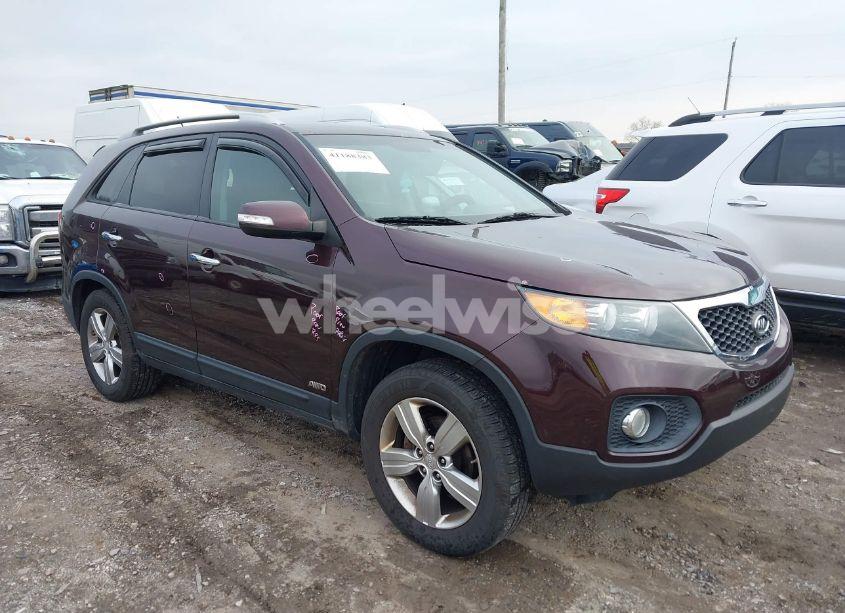 2012 Kia Sorento EX (VIN 5XYKUCA61CG266773) main photo