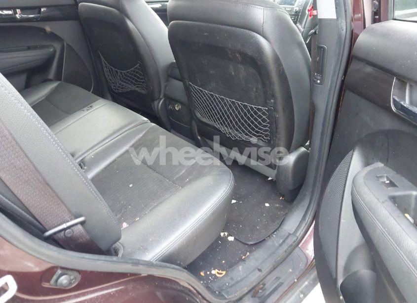 Photo 8 of 2012 Kia Sorento EX (VIN 5XYKUCA61CG266773)