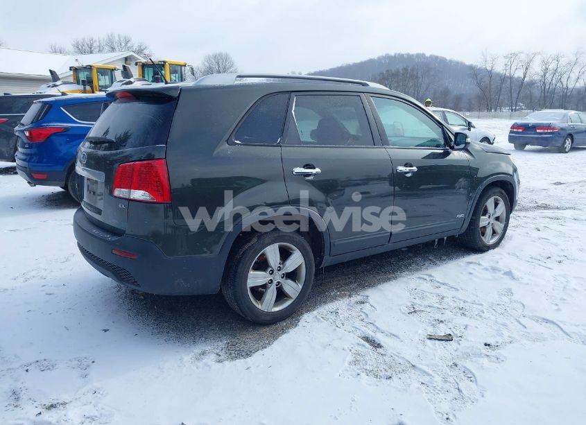 Photo 4 of 2012 Kia Sorento EX (VIN 5XYKUCA63CG254883)