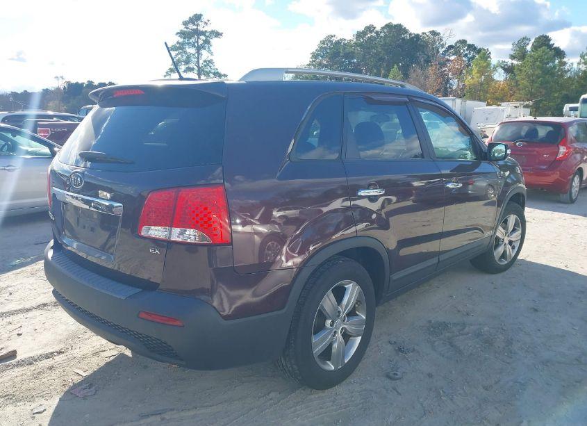 Photo 4 of 2013 Kia Sorento EX (VIN 5XYKUCA67DG320417)