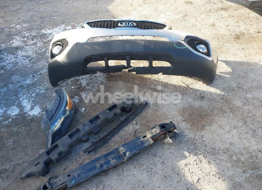 Photo 12 of 2013 Kia Sorento EX (VIN 5XYKUCA67DG338027)