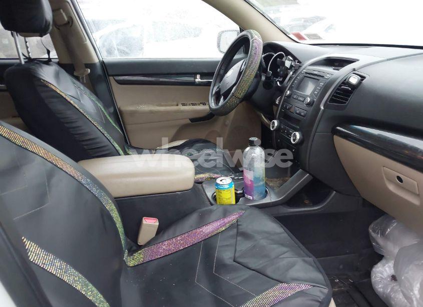 Photo 5 of 2013 Kia Sorento EX (VIN 5XYKUCA6XDG385102)