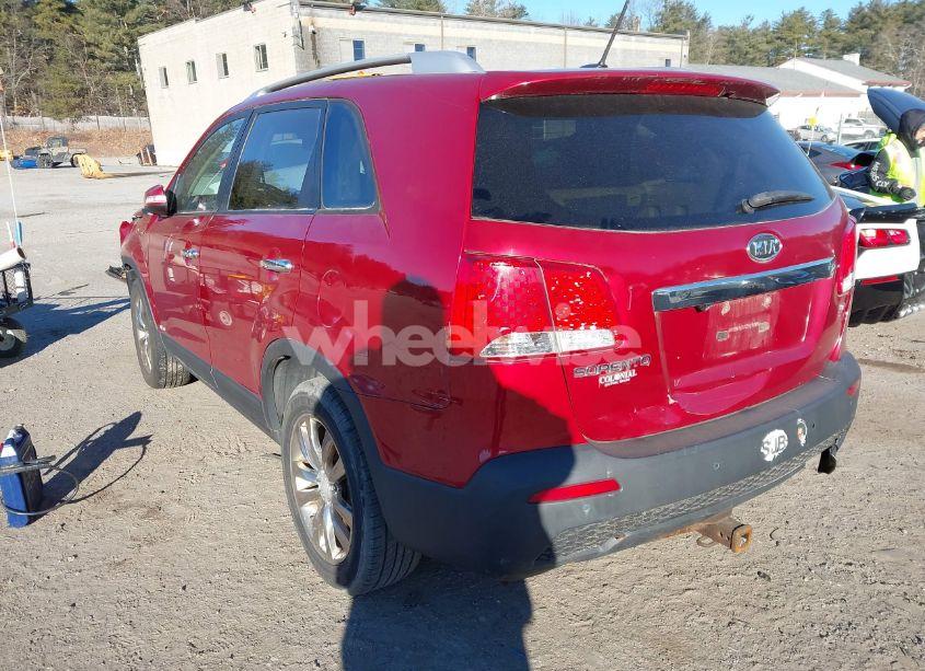 Photo 3 of 2011 Kia Sorento EX (VIN 5XYKUDA11BG036787)