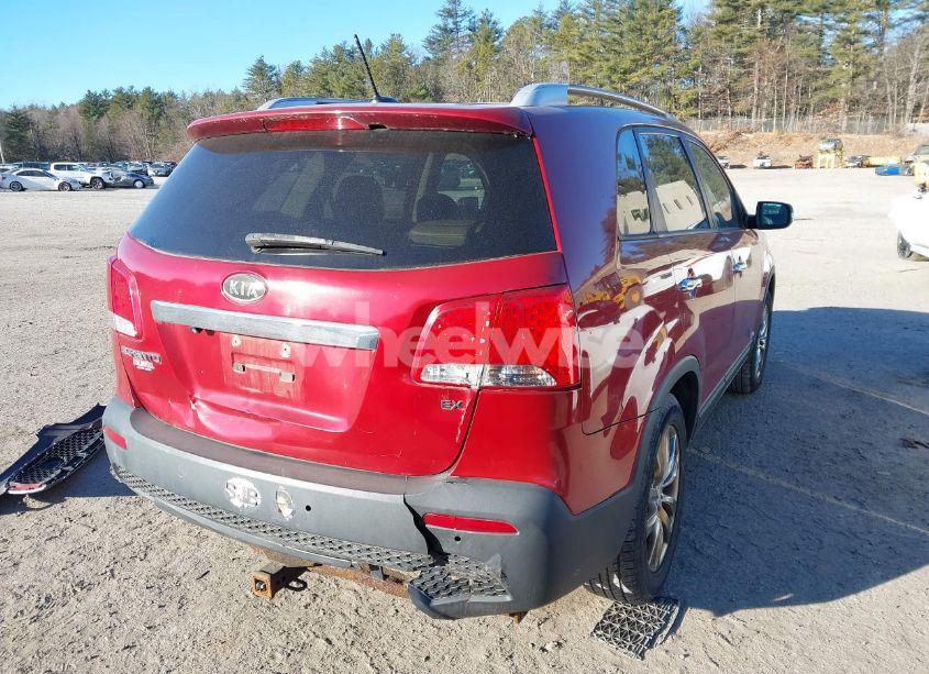 Photo 4 of 2011 Kia Sorento EX (VIN 5XYKUDA11BG036787)