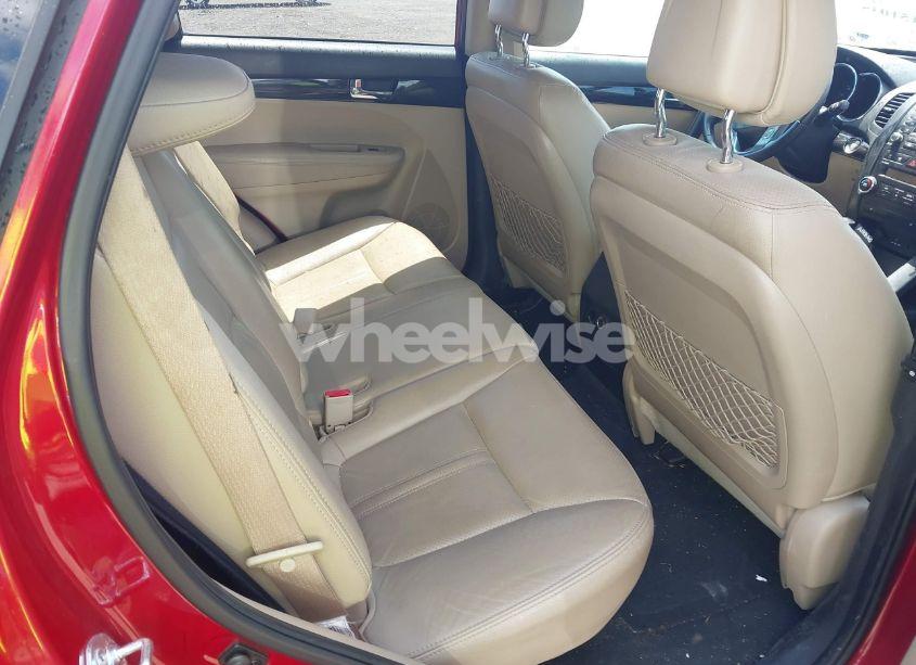 Photo 8 of 2011 Kia Sorento EX (VIN 5XYKUDA12BG034742)