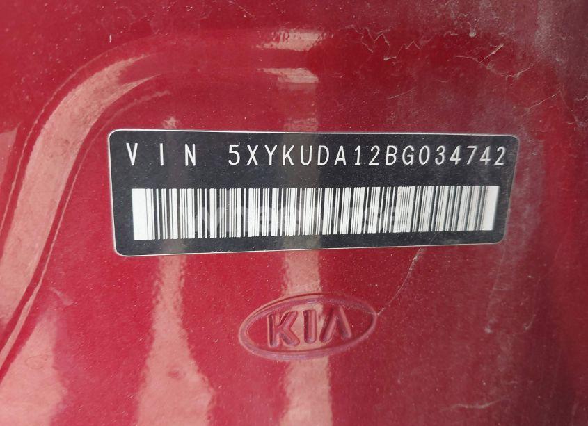 Photo 9 of 2011 Kia Sorento EX (VIN 5XYKUDA12BG034742)