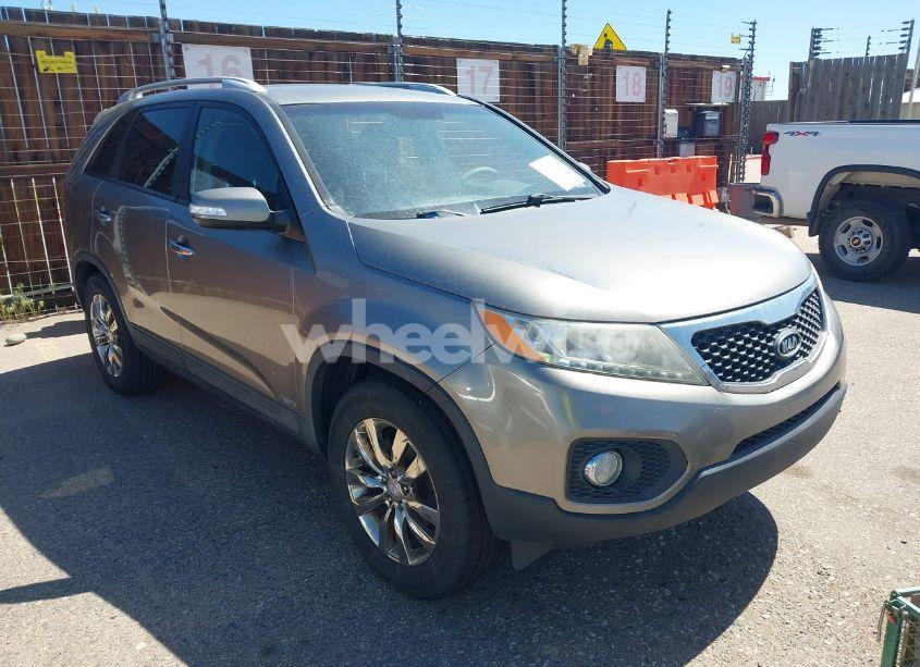 2011 Kia Sorento EX (VIN 5XYKUDA15BG058467) main photo