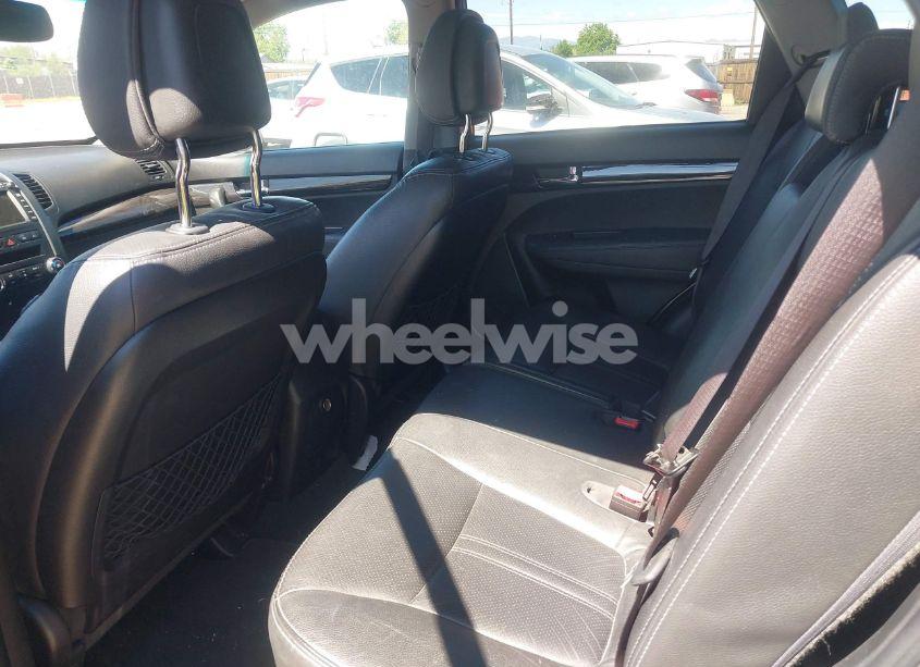 Photo 8 of 2011 Kia Sorento EX (VIN 5XYKUDA15BG058467)